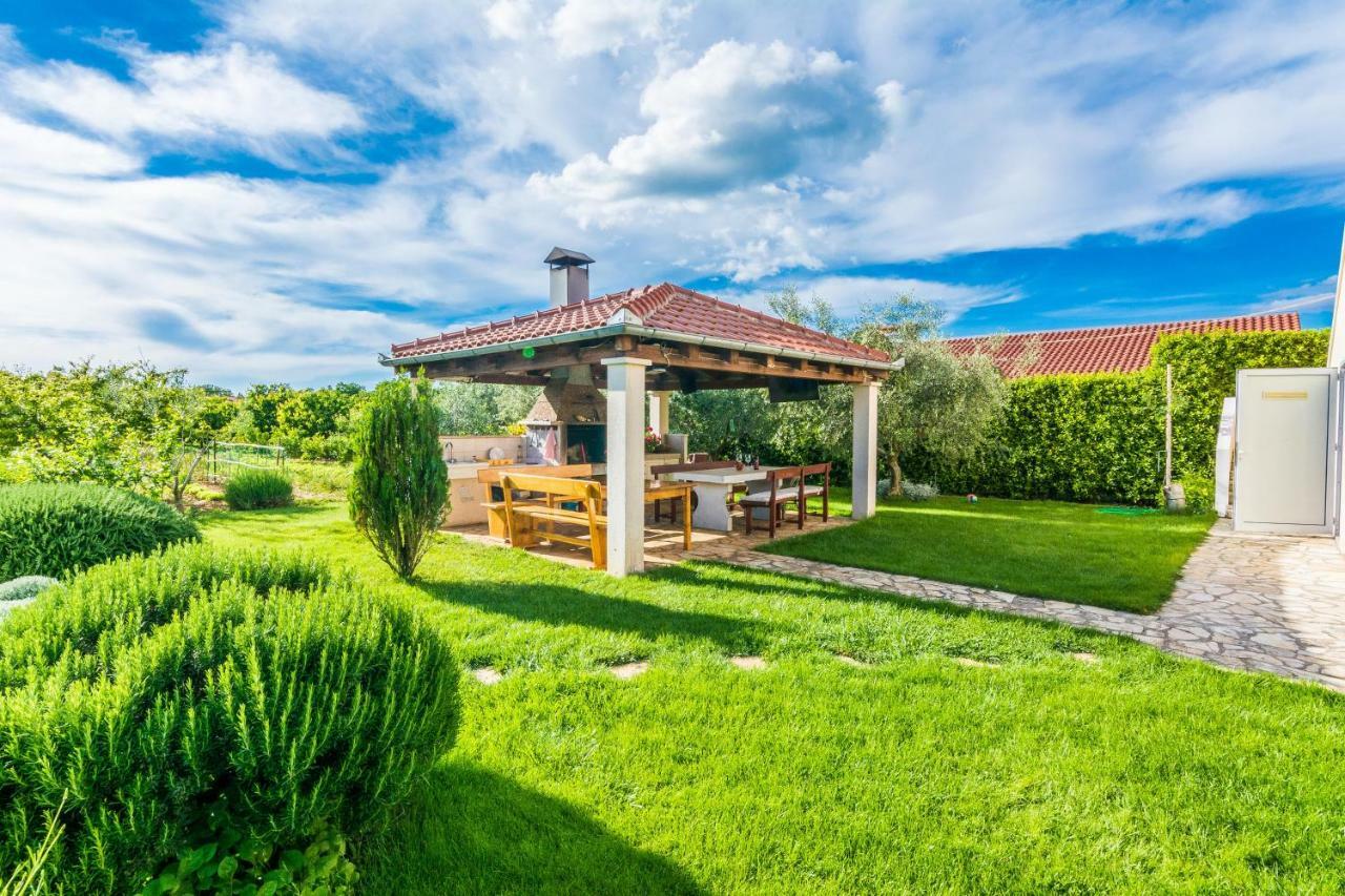 Apartmani Albi Zaton  Εξωτερικό φωτογραφία